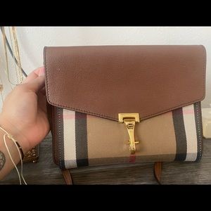 Burberry crossbody